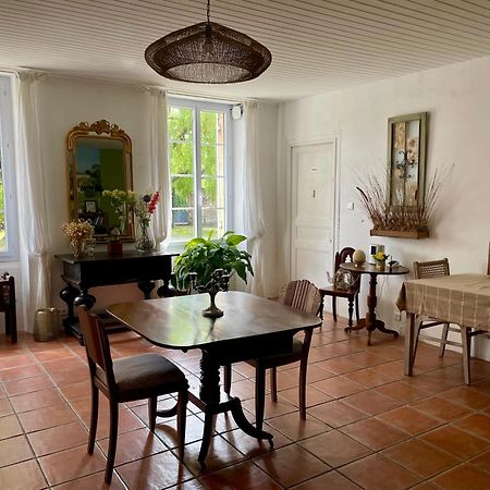 Bed and Breakfast La Vigne D'Or Teuillac Exterior foto